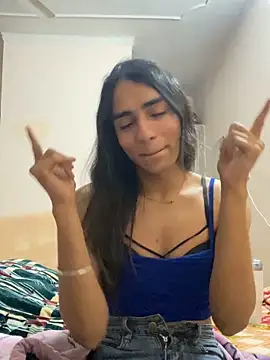 Snapshot of kaylee_demm chatting on February 2, 7:02 pm kaylee demm online show from February 2, 7:02 pm