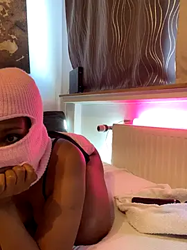 BadgirlnDaddy online show from October 17, 11:45 am