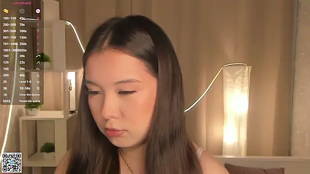 AlberthaEscue online show from November 16, 4:17 am