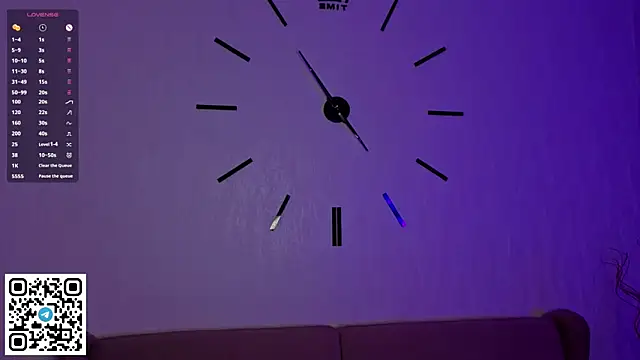 AlberthaEscue online show from November 5, 3:20 am