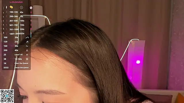 AlberthaEscue online show from November 23, 4:11 am