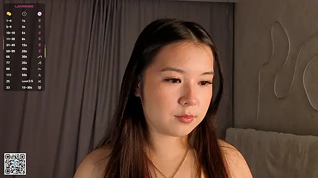 AlberthaEscue online show from September 25, 4:18 am