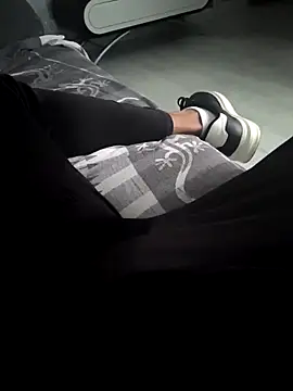 xxxfeo online show from November 17, 5:17 pm