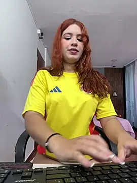 Snapshot of olivia_jass chatting on June 18, 12:21 pm olivia jass online show from June 18, 12:21 pm
