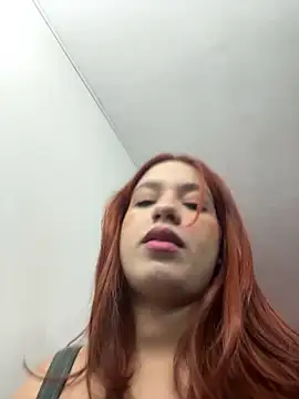 Snapshot of olivia_jass chatting on June 16, 11:43 am olivia jass online show from June 16, 11:43 am