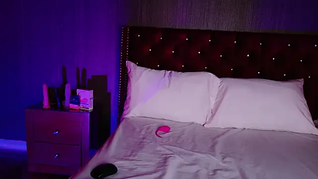 danna dusky online show from September 21, 10:09 am