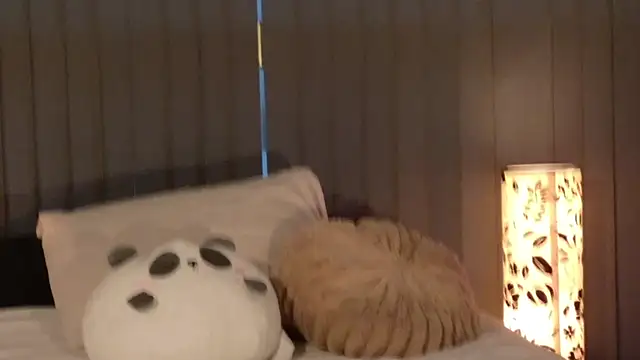 LyseMoonlight online show from February 23, 8:48 am