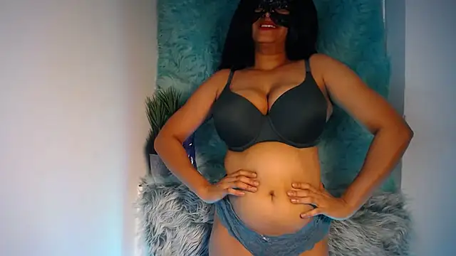 Snapshot of Spicy_Maxy chatting on June 27, 1:00 am Spicy Maxy online show from June 27, 1:00 am