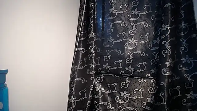 Spicy Maxy online show from October 25, 8:35 am