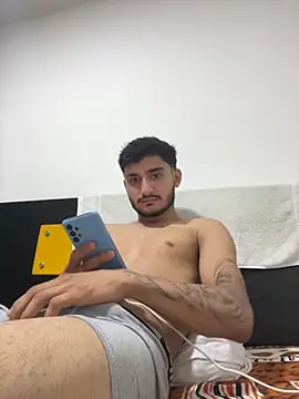 Snapshot of Nas-z09 chatting on September 15, 3:51 am Nas-z09 online show from September 15, 3:51 am