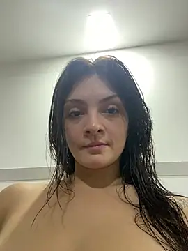 Danielaeliana online show from March 2, 2:01 am