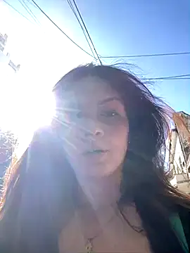 Danielaeliana online show from November 17, 7:51 pm