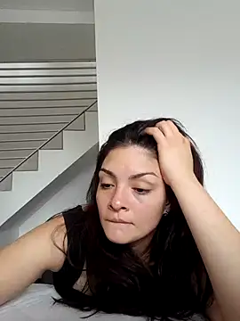 Danielaeliana online show from November 6, 6:23 pm