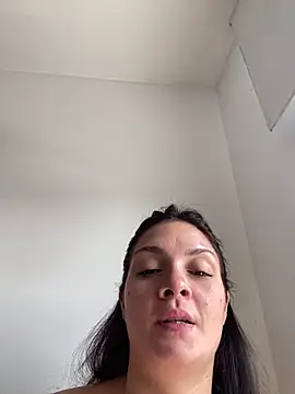 Danielaeliana online show from February 12, 5:34 pm