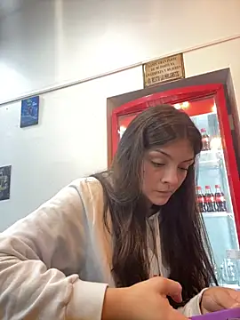 Danielaeliana online show from November 20, 9:04 pm