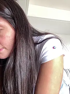 Danielaeliana online show from February 25, 5:46 pm