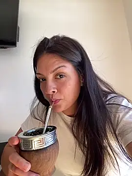 Danielaeliana online show from February 20, 6:21 pm