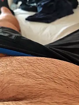 Snapshot of t-dog26 chatting on October 21, 1:43 pm t-dog26 online show from October 21, 1:43 pm