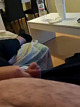 t-dog26 online show from December 19, 2:37 am