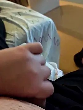 t-dog26 online show from April 2, 12:29 am