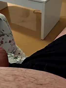 Snapshot of t-dog26 chatting on October 24, 4:50 pm t-dog26 online show from October 24, 4:50 pm