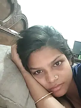 Komal0099 online show from October 9, 2:45 am