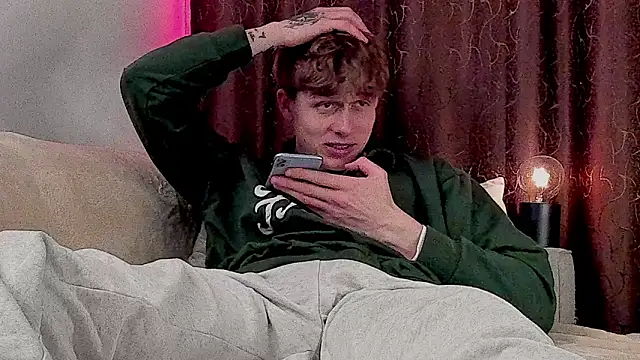 TalkingHead 0  online show from April 14, 7:52 pm