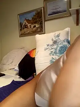 Snapshot of Missparis chatting on November 21, 8:30 pm Missparis online show from November 21, 8:30 pm