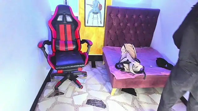 alison moon7 online show from November 5, 11:13 am