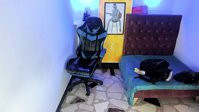 alison moon7 online show from November 14, 12:53 pm