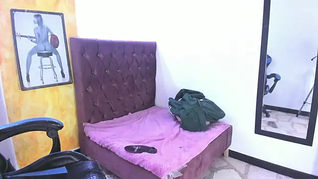 alison moon7 online show from October 13, 11:34 am