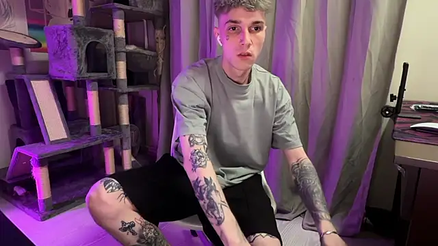 davesinner online show from April 14, 6:24 pm