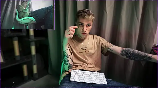 davesinner online show from May 5, 6:22 pm