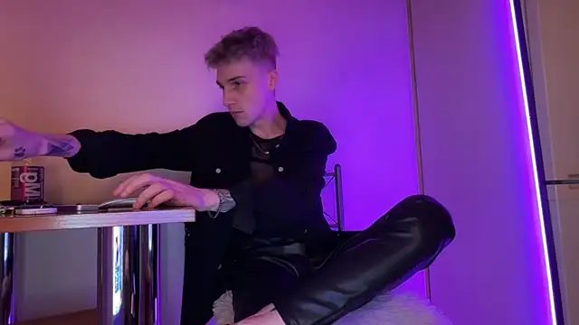 davesinner online show from April 6, 3:35 am