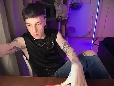 davesinner online show from February 28, 9:36 pm