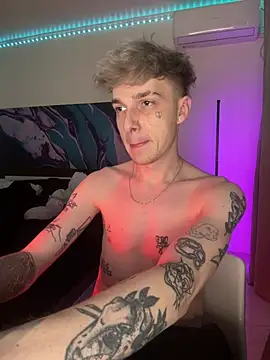 davesinner online show from February 19, 11:01 pm