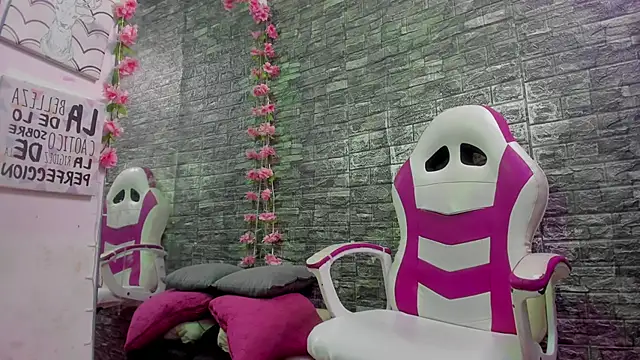 karoll  sex online show from February 26, 12:38 pm