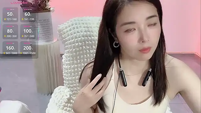 Xiali-166 online show from September 20, 11:48 am