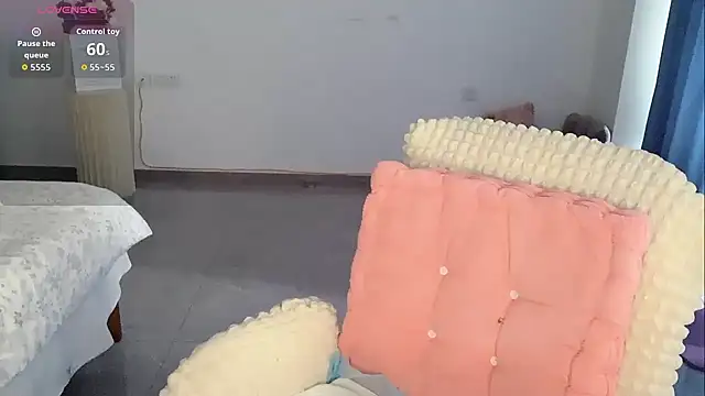 Xiali-166 online show from December 14, 3:13 am