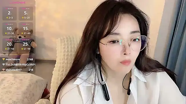 Xiali-166 online show from February 13, 11:54 am