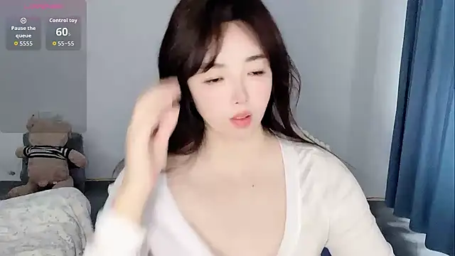 Xiali-166 online show from February 20, 11:50 pm