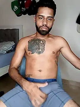 Snapshot of jozvan chatting on April 6, 8:32 pm jozvan online show from April 6, 8:32 pm