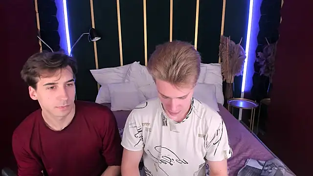 Snapshot of LawrenceMiles chatting on October 28, 8:30 pm LawrenceMiles online show from October 28, 8:30 pm