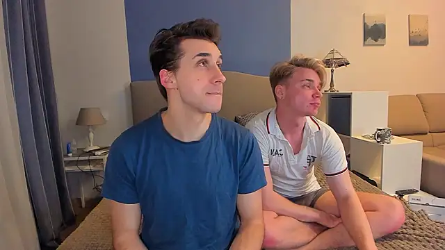 Snapshot of LawrenceMiles chatting on February 27, 8:41 pm LawrenceMiles online show from February 27, 8:41 pm