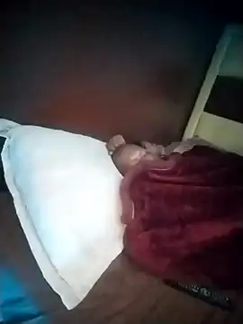 Snapshot of TinnyVsGiant chatting on September 23, 2:51 am TinnyVsGiant online show from September 23, 2:51 am