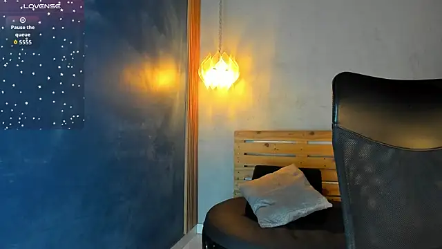 Daiisy kiss online show from January 18, 11:35 am