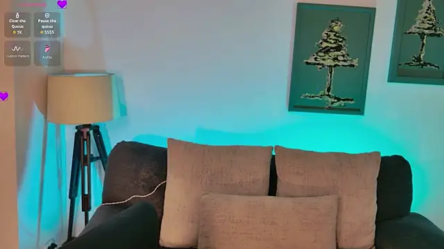 Snapshot of AprilRhodes_ chatting on October 9, 7:58 pm AprilRhodes online show from October 9, 7:58 pm