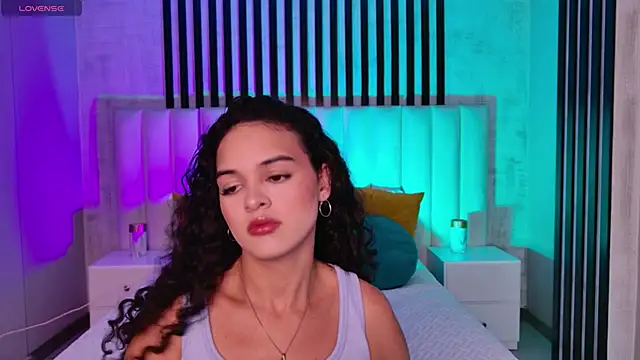 Snapshot of AprilRhodes_ chatting on October 12, 6:09 pm AprilRhodes online show from October 12, 6:09 pm