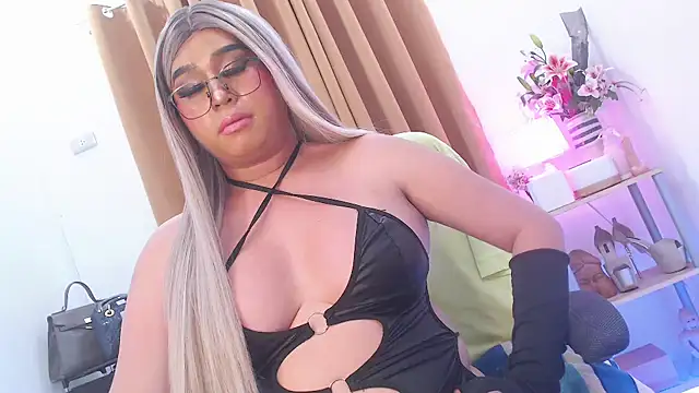 Snapshot of miss_ashly_ chatting on September 22, 5:08 pm miss ashly online show from September 22, 5:08 pm