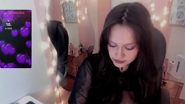 Snapshot of Morana__Hot chatting on October 12, 5:20 am Morana Hot online show from October 12, 5:20 am